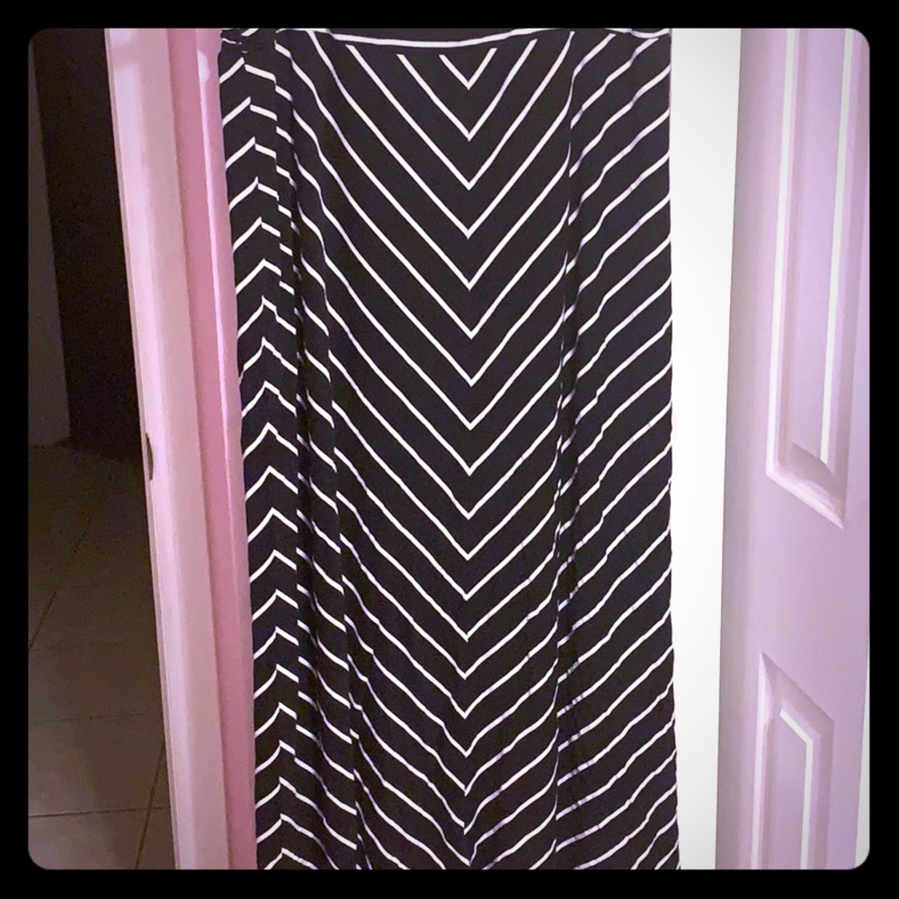 Liz Claiborne petite maxi skirt